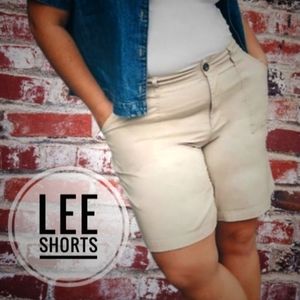 NWT Lee plus jeans cargo shorts Chino